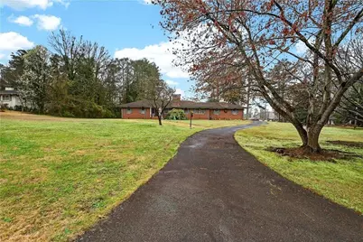 2362 Rugby Lane, College Park, GA 30337 - Photo 2