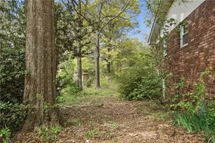 3354 Cheoah Dr, Douglasville, GA 30135 - Photo 2