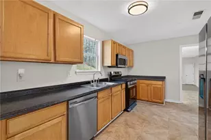 2354 Marsh Rabbit Ln, Decatur, GA 30035 - Photo 10