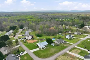 190 Bridgewater Dr, Mount Airy, GA 30563 - Photo 30