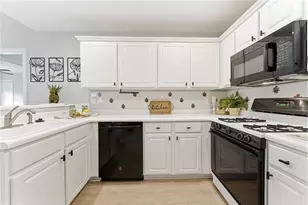 127 Grove Park Ln, Woodstock, GA 30189 - Photo 12