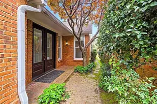 29 Lake Villa Dr, Roswell, GA 30076 - Photo 4