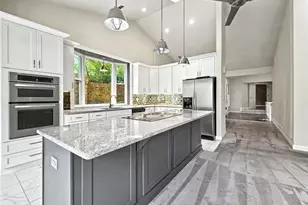 29 Lake Villa Dr, Roswell, GA 30076 - Photo 12