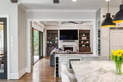 5265 Peachtree Dunwoody Road, Sandy Springs, GA 30342 - Photo 10