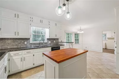 3732 Hollow Tree Lane SW, Lilburn, GA 30047 - Photo 12