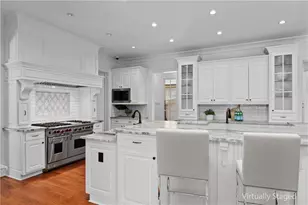 130 Manor Lake Ct, Milton, GA 30004 - Photo 12