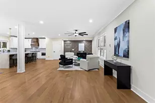 11505 Elkins Rd, Roswell, GA 30076 - Photo 22