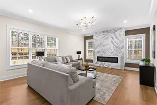 11505 Elkins Rd, Roswell, GA 30076 - Photo 18