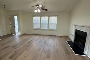 2633 Barndale Dr, Lawrenceville, GA 30044 - Photo 2