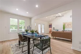 4523 Runnemede Rd NW, Atlanta, GA 30327 - Photo 16