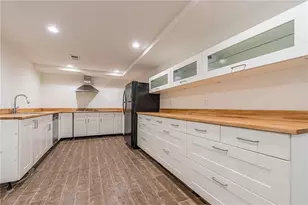 4523 Runnemede Rd NW, Atlanta, GA 30327 - Photo 40