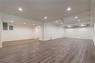 4523 Runnemede Rd NW, Atlanta, GA 30327 - Photo 36