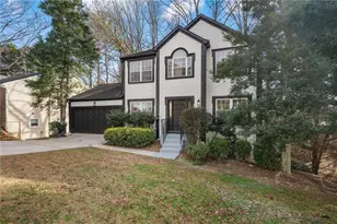 180 Preston Oaks Dr, Alpharetta, GA 30022 - Photo 2