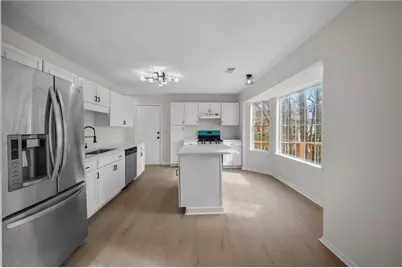 180 Preston Oaks Drive, Alpharetta, GA 30022 - Photo 8