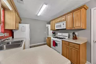 402 Mount Laurel Dr, Dallas, GA 30132 - Photo 12