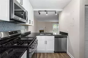 3386 Bayshore Dr, Atlanta, GA 30340 - Photo 12