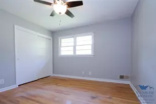 106 Valley Rd, Lawrenceville, GA 30044 - Photo 4