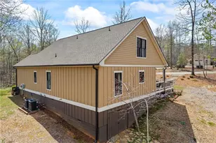 5240 Hwy 17, Clarkesville, GA 30523 - Photo 4