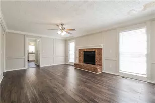 2652 Forest Way NE, Marietta, GA 30066 - Photo 4