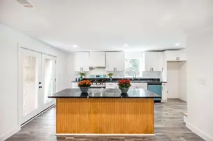 1081 Clay Ave, Macon, GA 31211 - Photo 10