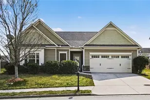 4611 Summer View Dr, Gainesville, GA 30504 - Photo 1