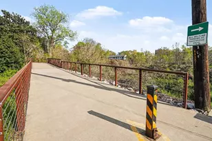 21 Peachtree Memorial Dr NW, Atlanta, GA 30309 - Photo 32