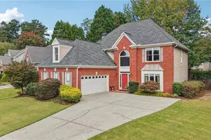 3820 Ridge Point Dr, Suwanee, GA 30024 - Photo 2