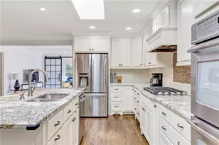 155 Worth Dr, Atlanta, GA 30327 - Photo 10