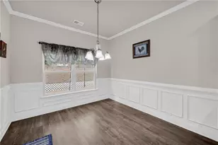 825 Hidden Hollow Cir, Commerce, GA 30529 - Photo 12