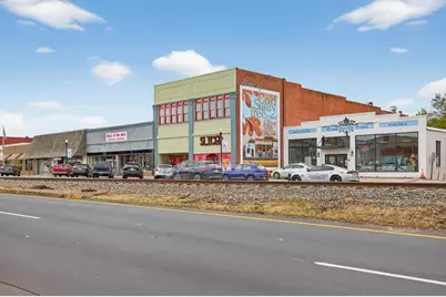 696 530 Madison Street, Commerce, GA 30529 - Photo 6