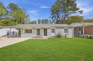 2649 Santa Barbara Dr NW, Atlanta, GA 30318 - Photo 2