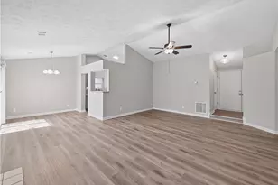 3355 Tia Trace NW, Kennesaw, GA 30152 - Photo 4