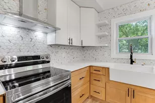 2197 Jernigan Dr, Atlanta, GA 30315 - Photo 16