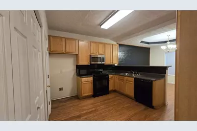 498 Shadowmoore Drive, Riverdale, GA 30274 - Photo 6