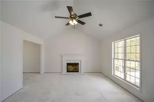 417 Wilshire Ln, Bethlehem, GA 30620 - Photo 2