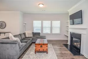 2562 Rathburn Cir, Loganville, GA 30052 - Photo 8