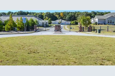 2562 Rathburn Circle, Loganville, GA 30052 - Photo 44