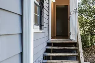 911 Smith St SW, Atlanta, GA 30310 - Photo 6