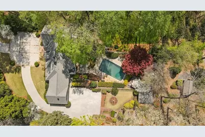 423 Tara Trail NW, Atlanta, GA 30327 - Photo 2
