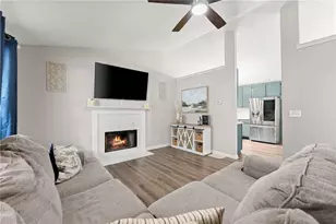 5037 Holly Hock Dr, Flowery Branch, GA 30542 - Photo 10