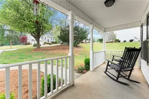 5037 Holly Hock Dr, Flowery Branch, GA 30542 - Photo 8