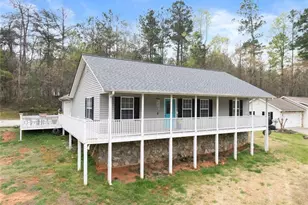 104 View St, Clarkesville, GA 30523 - Photo 1