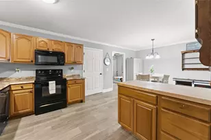 104 View St, Clarkesville, GA 30523 - Photo 8