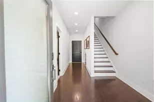 2004 Oak Ln NW, Atlanta, GA 30318 - Photo 4