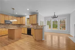 2725 Ivy Hill Dr, Buford, GA 30519 - Photo 14