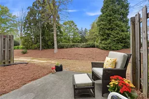 2059 Lakeshore Overlook Dr NW, Kennesaw, GA 30152 - Photo 22