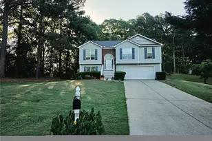 397 E Sycamore Dr, Winder, GA 30680 - Photo 1
