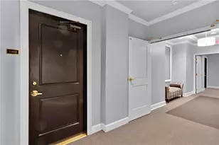 2828 Peachtree Rd NW, Atlanta, GA 30305 - Photo 4