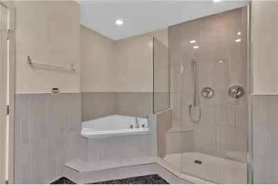 2828 Peachtree Road NW #1402, Atlanta, GA 30305 - Photo 24