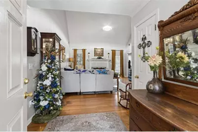 514 Bradford Park Ct, Loganville, GA 30052 - Photo 4